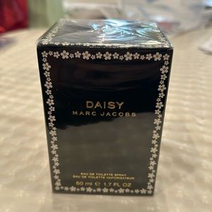 Daisy Marc Jacob’s perfume (1.7 fl oz)